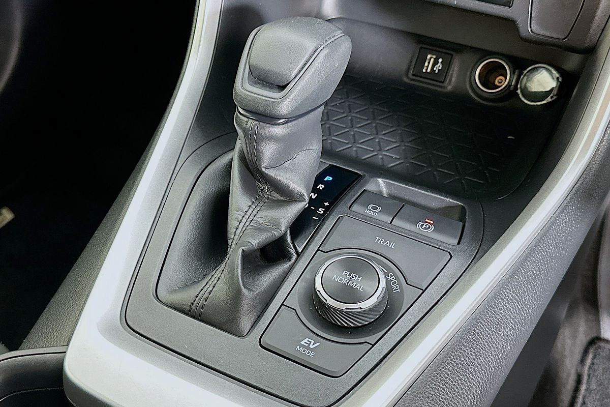 2024 Toyota RAV4 GX (AWD) HYBRID AXAH54R