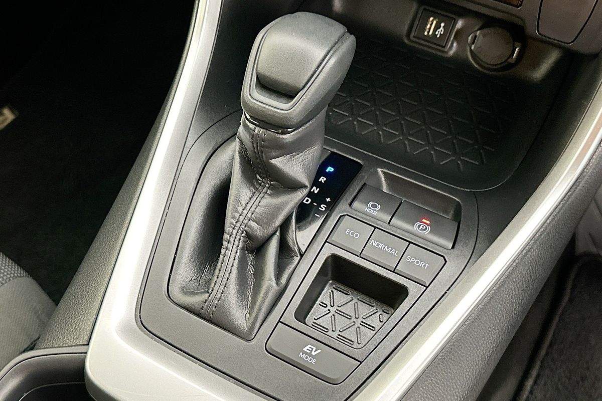 2024 Toyota RAV4 GX (2WD) HYBRID AXAH52R
