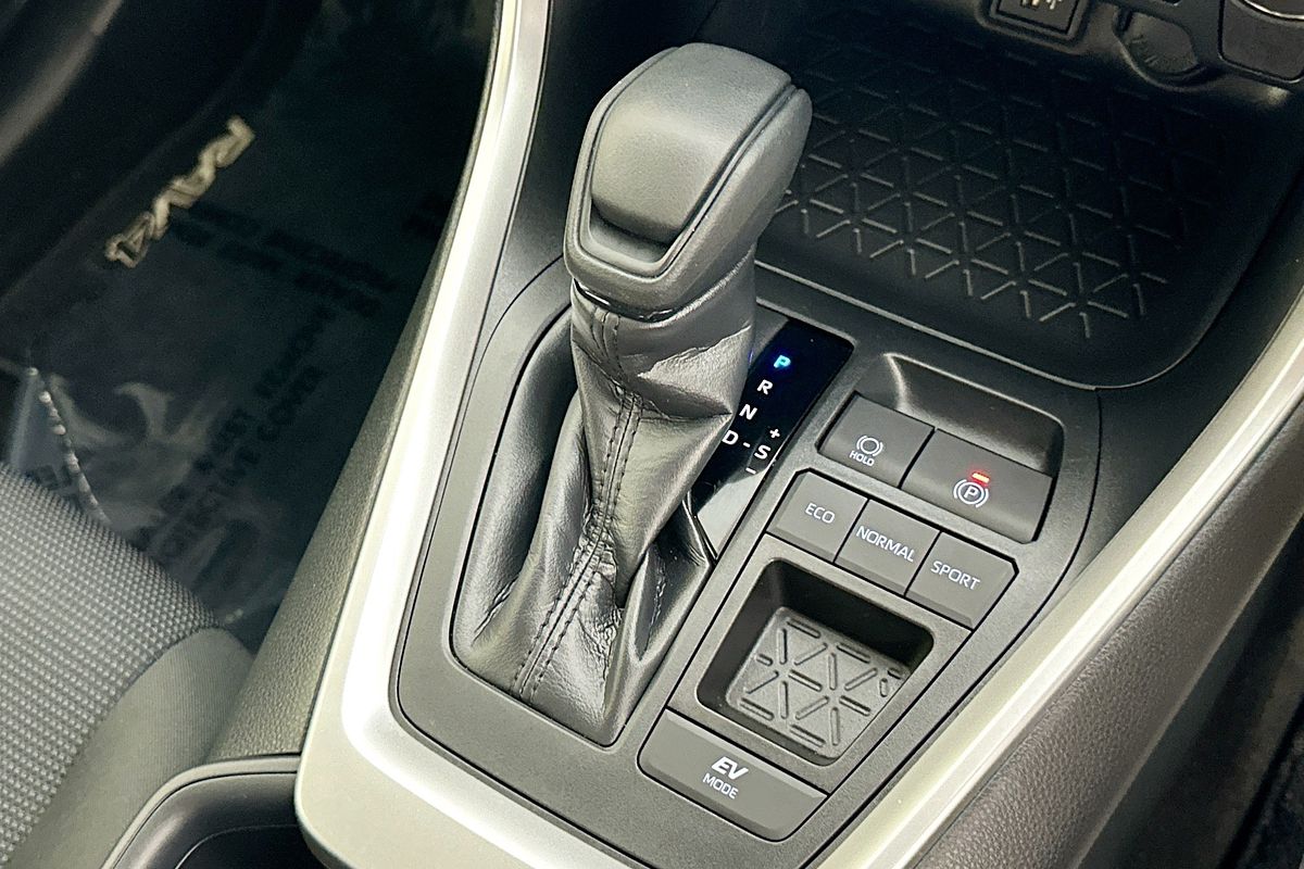 2024 Toyota RAV4 GX (2WD) HYBRID AXAH52R