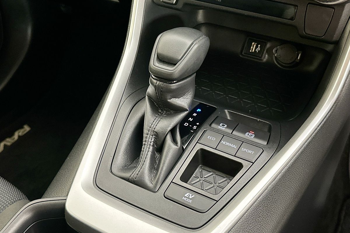 2024 Toyota RAV4 GX (2WD) HYBRID AXAH52R