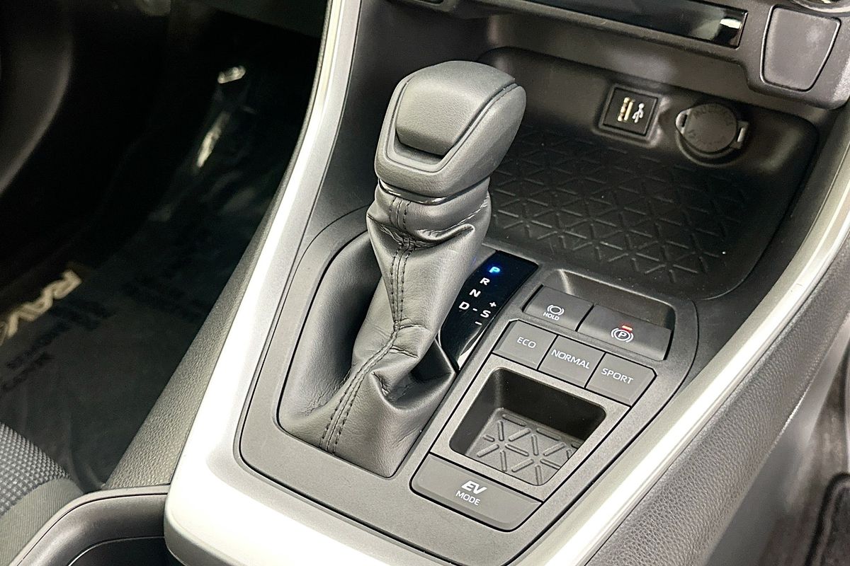 2024 Toyota RAV4 GX (2WD) HYBRID AXAH52R