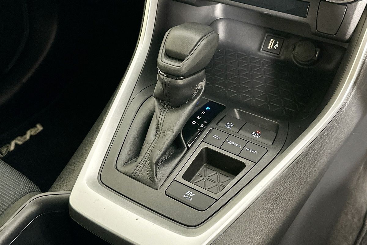 2024 Toyota RAV4 GX (2WD) HYBRID AXAH52R