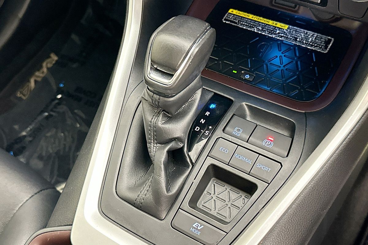 2021 Toyota RAV4 CRUISER (2WD) HYBRID AXAH52R