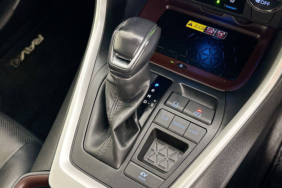 2022 Toyota RAV4 CRUISER (2WD) HYBRID AXAH52R