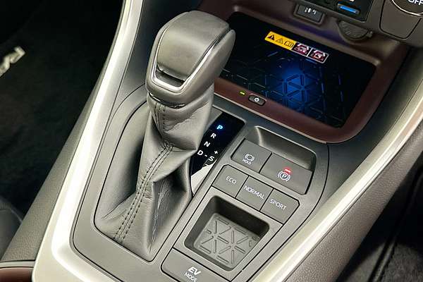 2025 Toyota RAV4 CRUISER (2WD) HYBRID AXAH52R