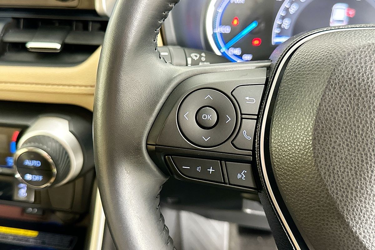 2019 Toyota RAV4 CRUISER (2WD) HYBRID AXAH52R