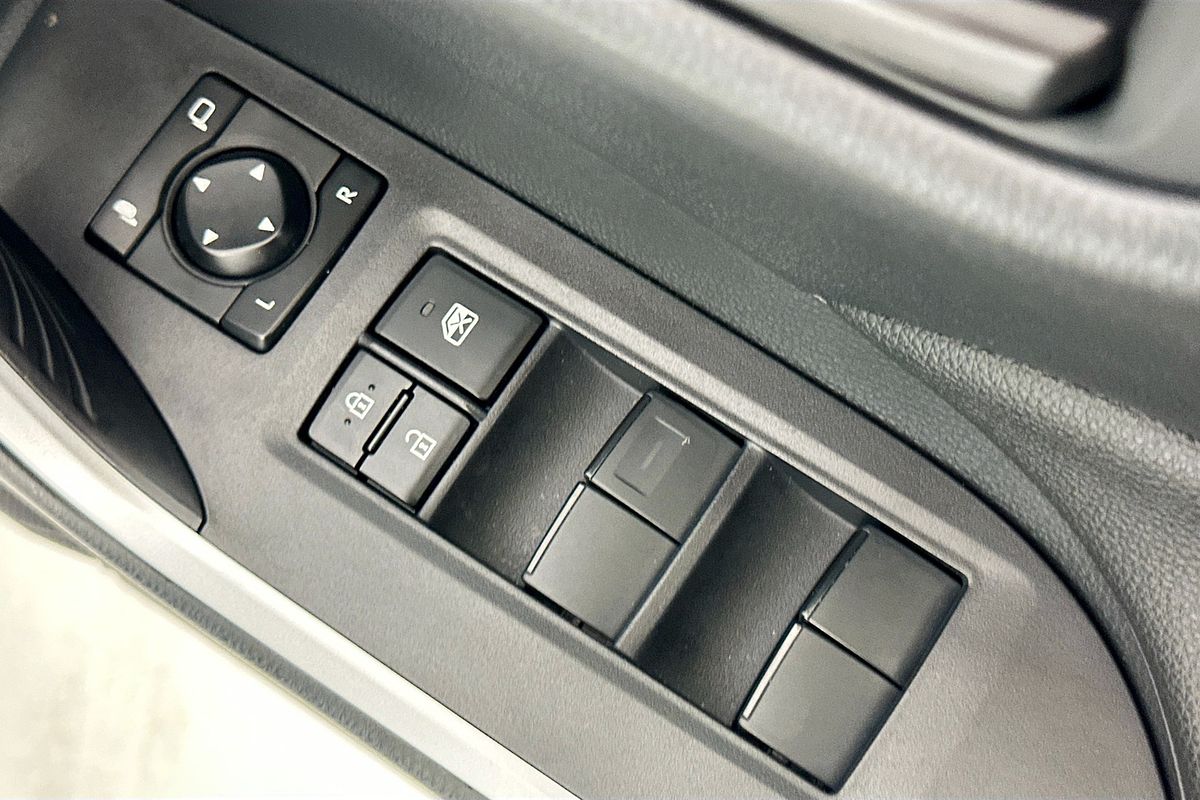 2025 Toyota RAV4 GX (2WD) HYBRID AXAH52R