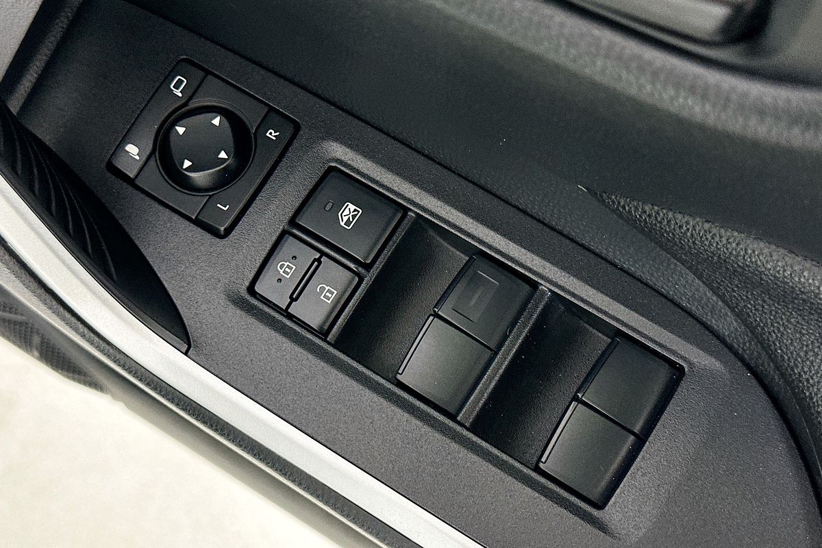 2025 Toyota RAV4 GX (2WD) HYBRID AXAH52R