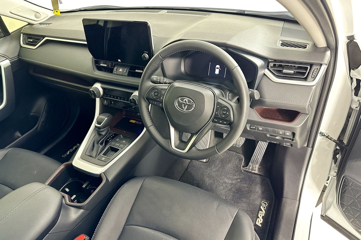2025 Toyota RAV4 CRUISER (2WD) HYBRID AXAH52R