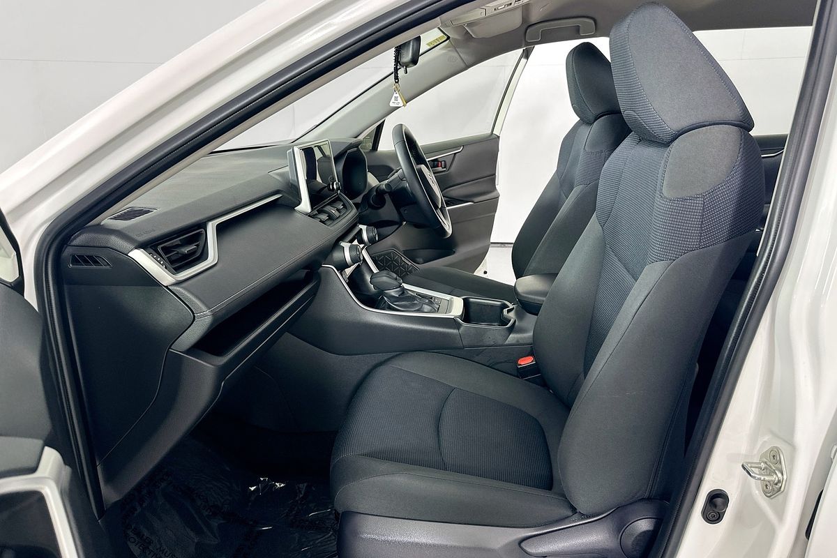 2024 Toyota RAV4 GX (2WD) HYBRID AXAH52R