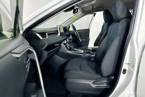 2024 Toyota RAV4 GX (2WD) HYBRID AXAH52R