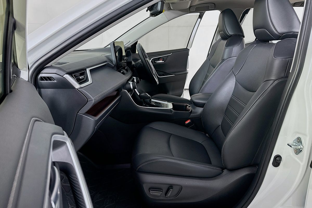 2023 Toyota RAV4 CRUISER (2WD) HYBRID AXAH52R