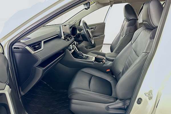 2020 Toyota RAV4 CRUISER (2WD) HYBRID AXAH52R