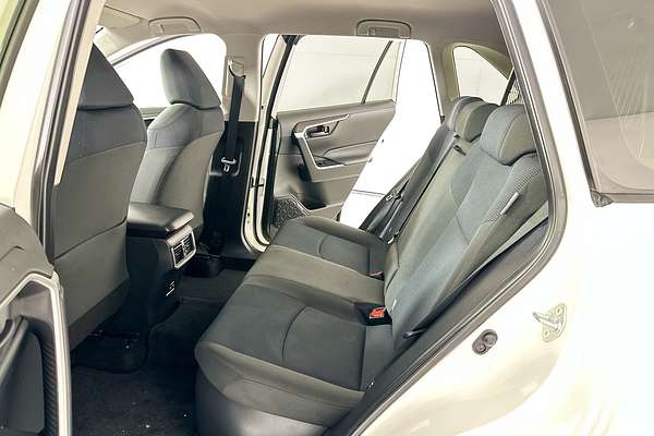 2021 Toyota RAV4 GX (2WD) HYBRID AXAH52R