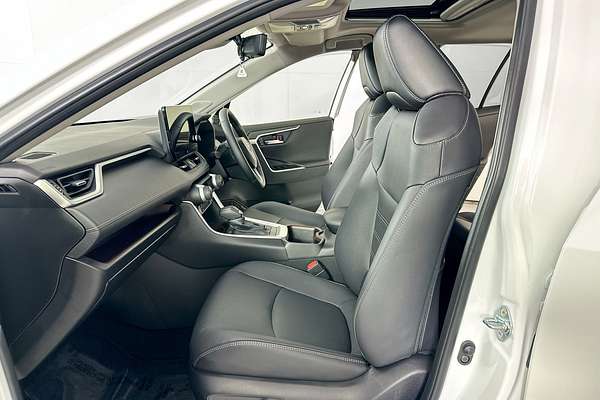 2025 Toyota RAV4 CRUISER (2WD) HYBRID AXAH52R