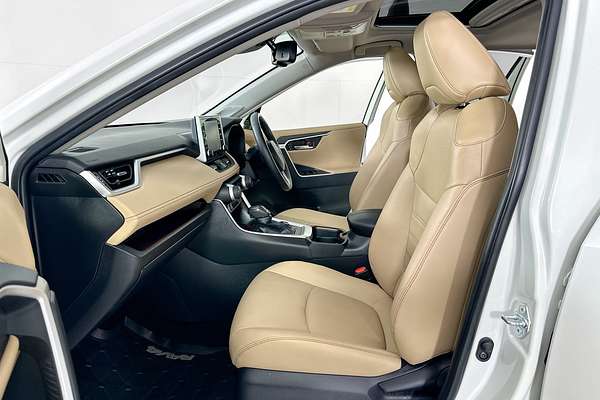 2019 Toyota RAV4 CRUISER (2WD) HYBRID AXAH52R