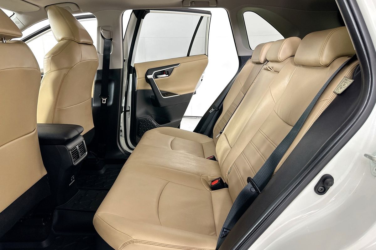 2019 Toyota RAV4 CRUISER (2WD) HYBRID AXAH52R