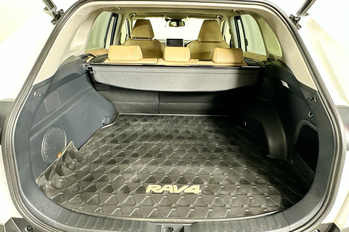 2019 Toyota RAV4 CRUISER (2WD) HYBRID AXAH52R