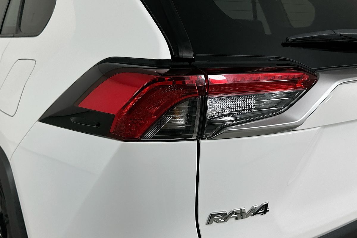 2022 Toyota RAV4 CRUISER (2WD) HYBRID AXAH52R