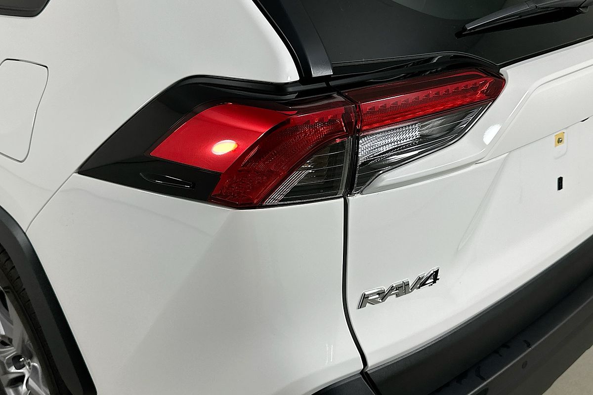 2025 Toyota RAV4 GX (2WD) HYBRID AXAH52R