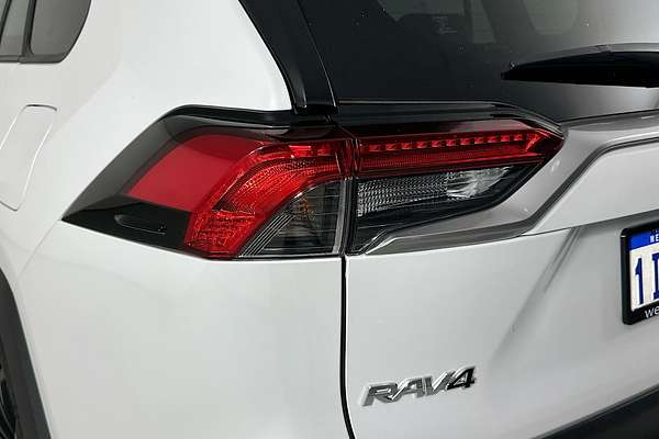 2025 Toyota RAV4 CRUISER (2WD) HYBRID AXAH52R