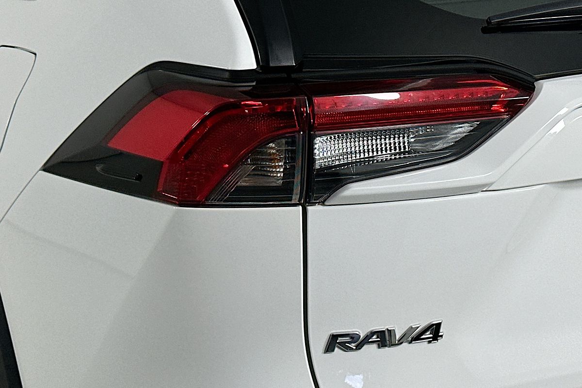 2024 Toyota RAV4 GX (2WD) HYBRID AXAH52R