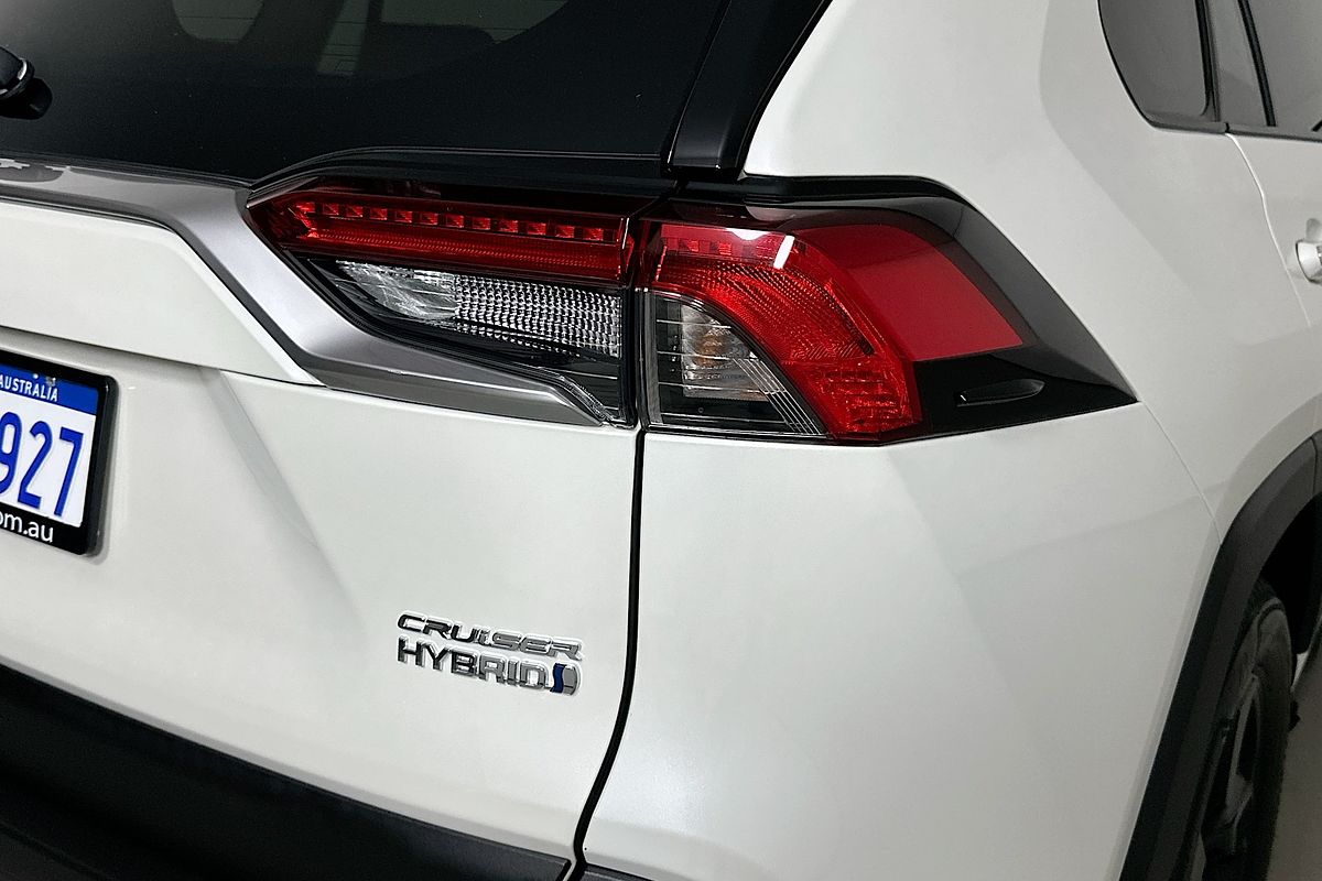 2020 Toyota RAV4 CRUISER (2WD) HYBRID AXAH52R
