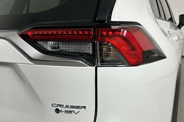 2025 Toyota RAV4 CRUISER (2WD) HYBRID AXAH52R