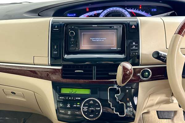 2013 Toyota TARAGO ULTIMA V6 GSR50R MY13