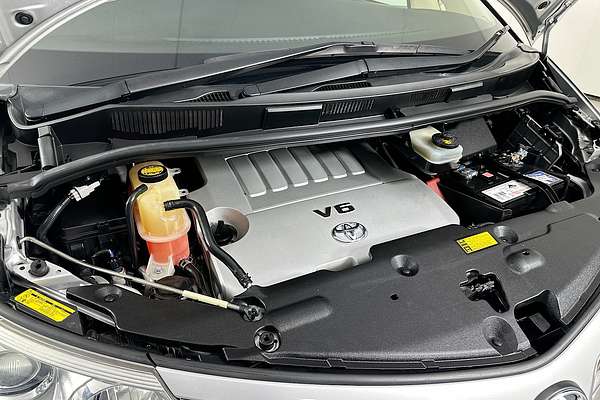 2013 Toyota TARAGO ULTIMA V6 GSR50R MY13