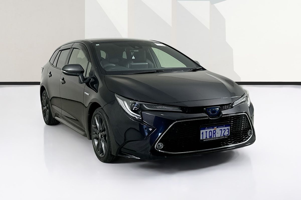 2020 Toyota Corolla Touring WxB Hybrid  ZWE211W