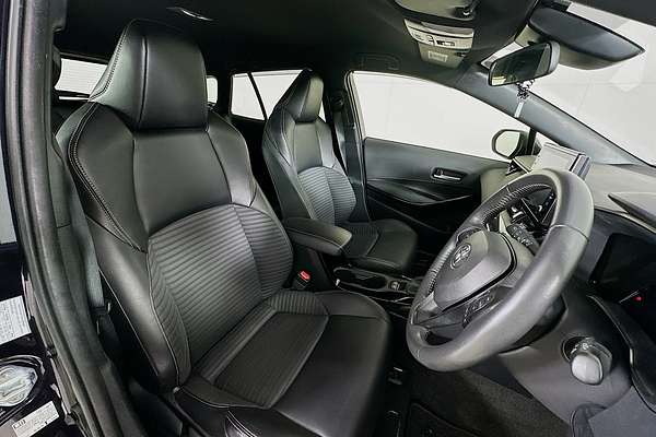2021 Toyota Corolla Touring WXB (Hybrid) ZWE211W