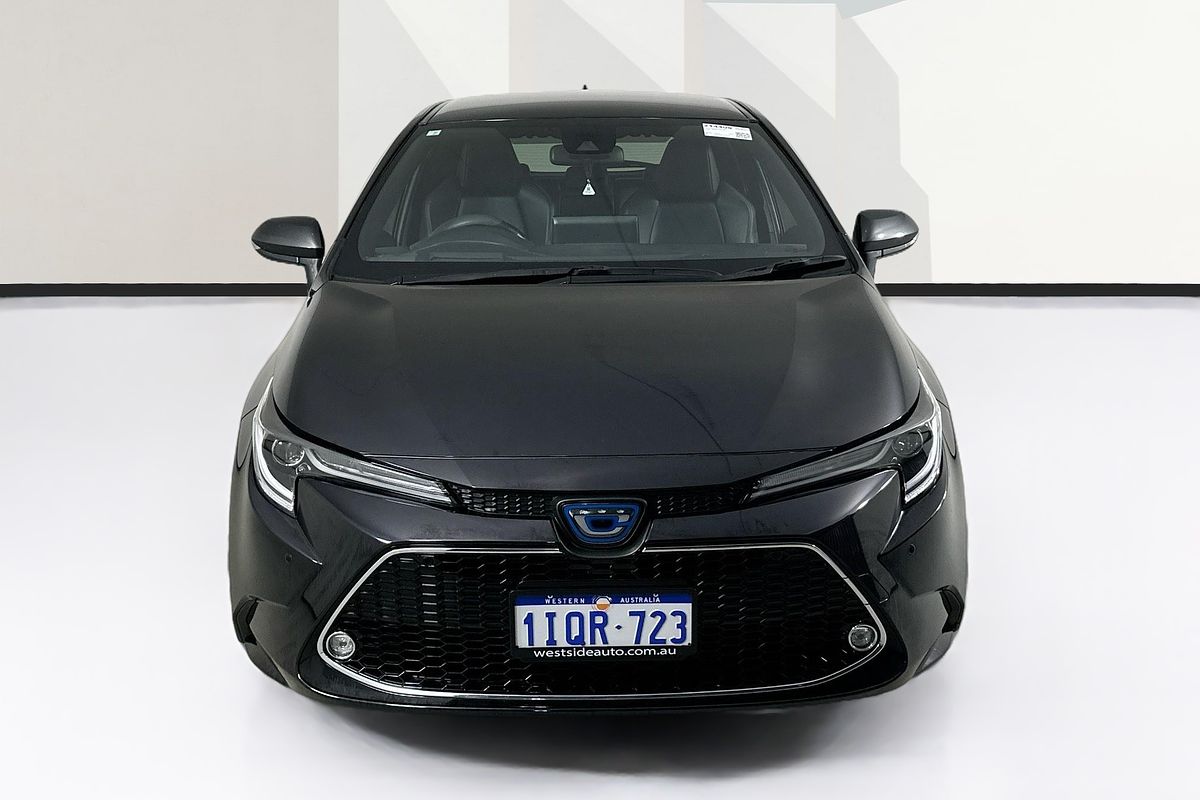 2020 Toyota Corolla Touring WxB Hybrid  ZWE211W
