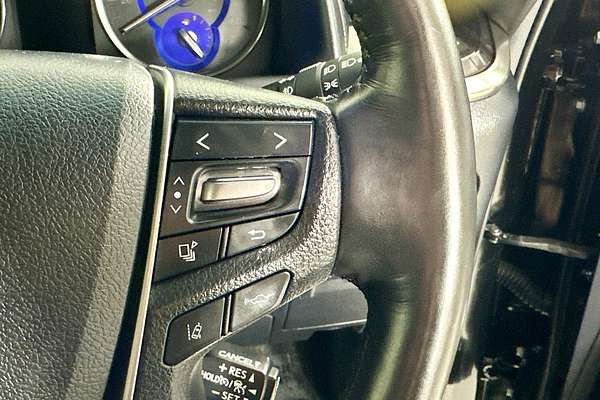 2018 Toyota Unknown Lounge AYH30W HYBRID