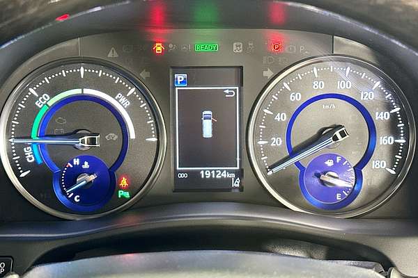 2018 Toyota Unknown Lounge AYH30W HYBRID