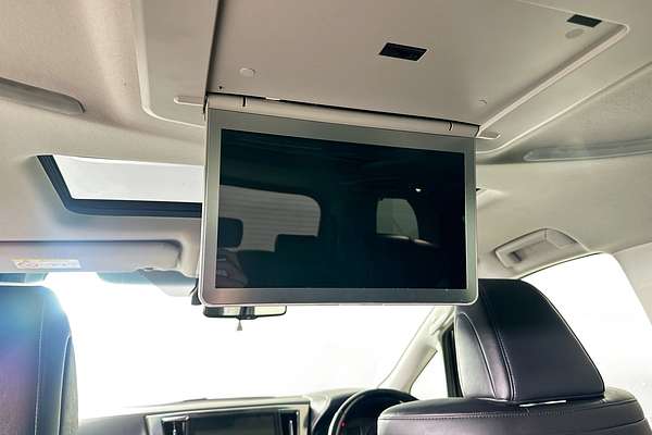 2018 Toyota Unknown Lounge AYH30W HYBRID