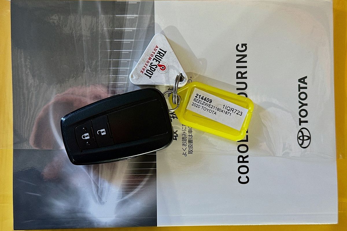 2020 Toyota Corolla Touring WxB Hybrid  ZWE211W