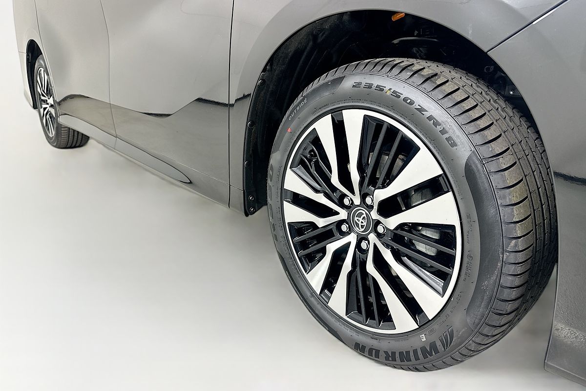 2018 Toyota Unknown Lounge AYH30W HYBRID