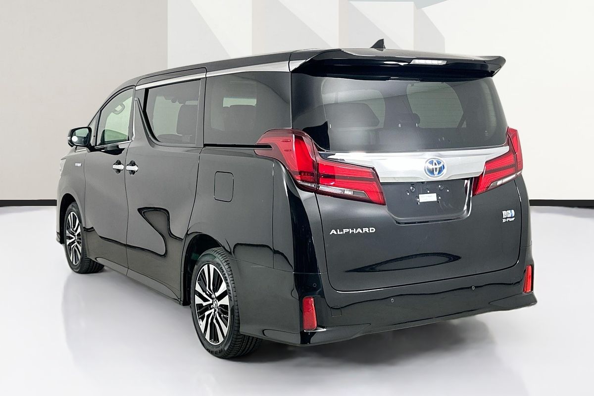 2018 Toyota Unknown Lounge AYH30W HYBRID