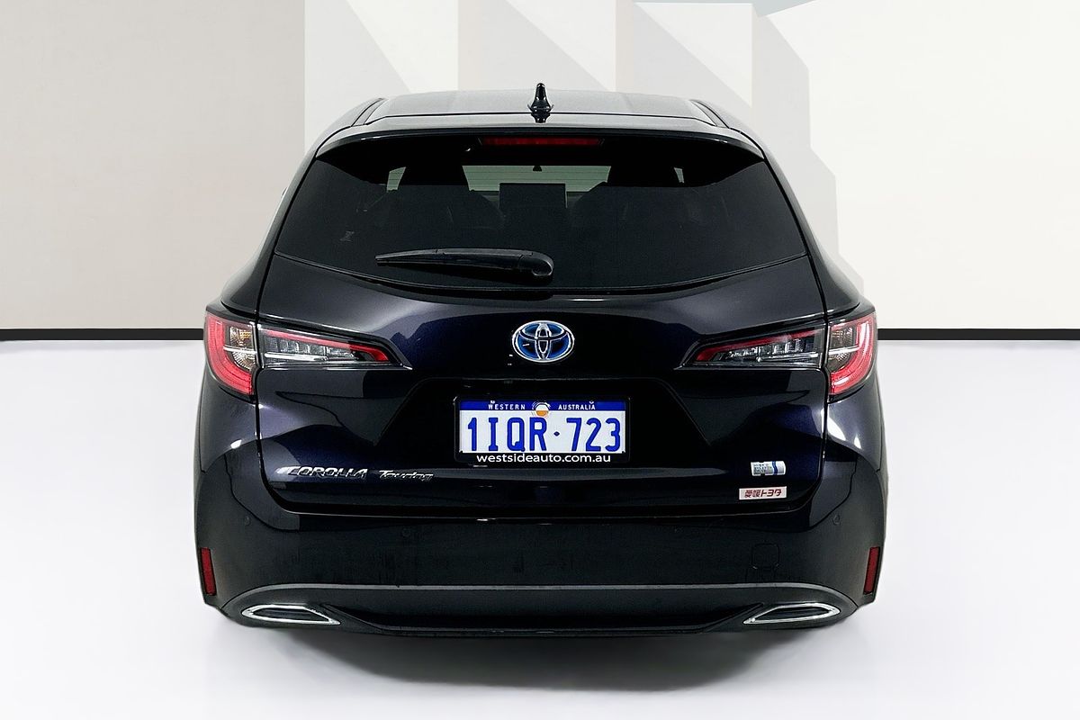 2020 Toyota Corolla Touring WxB Hybrid  ZWE211W