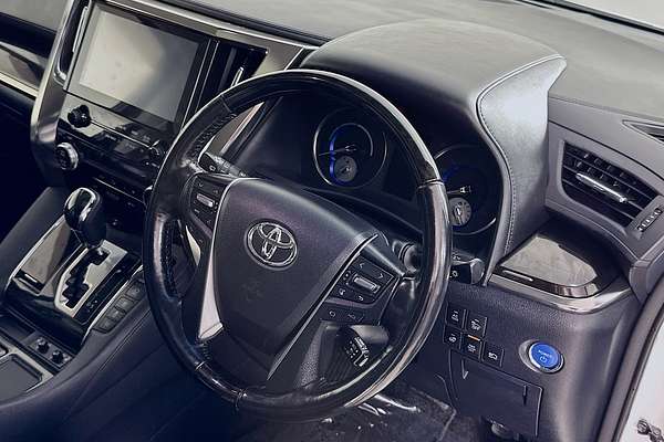 2017 Toyota Alphard  AYH30W HYBRID