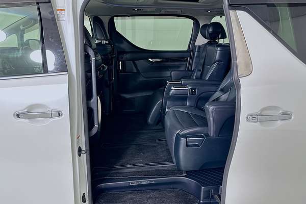2017 Toyota Alphard  AYH30W HYBRID