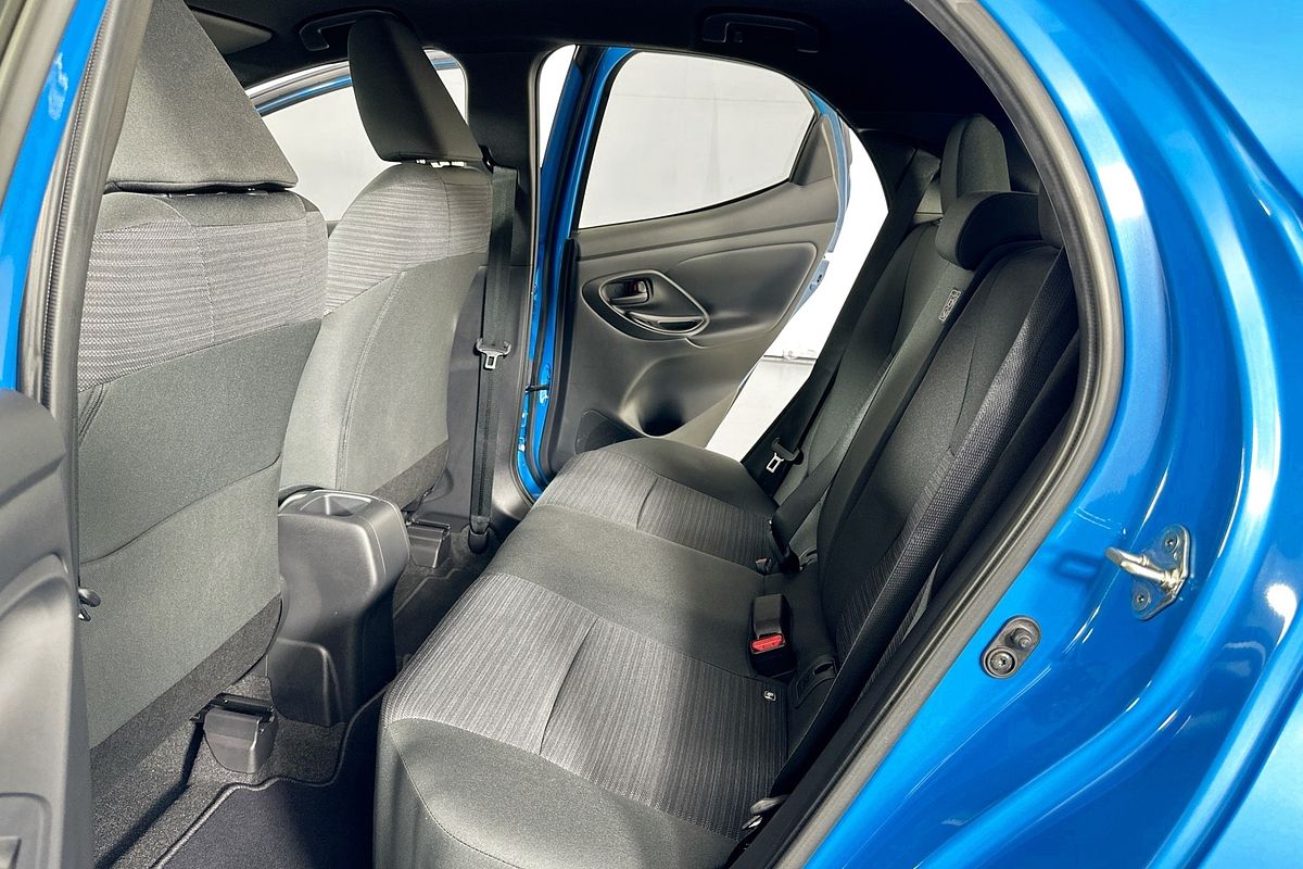 2023 Toyota YARIS ASCENT SPORT MXPA10R