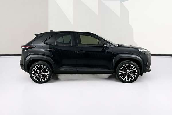 2024 Toyota YARIS CROSS URBAN HYBRID (AWD) MXPJ15R
