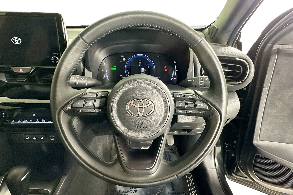 2024 Toyota YARIS CROSS URBAN HYBRID (AWD) MXPJ15R