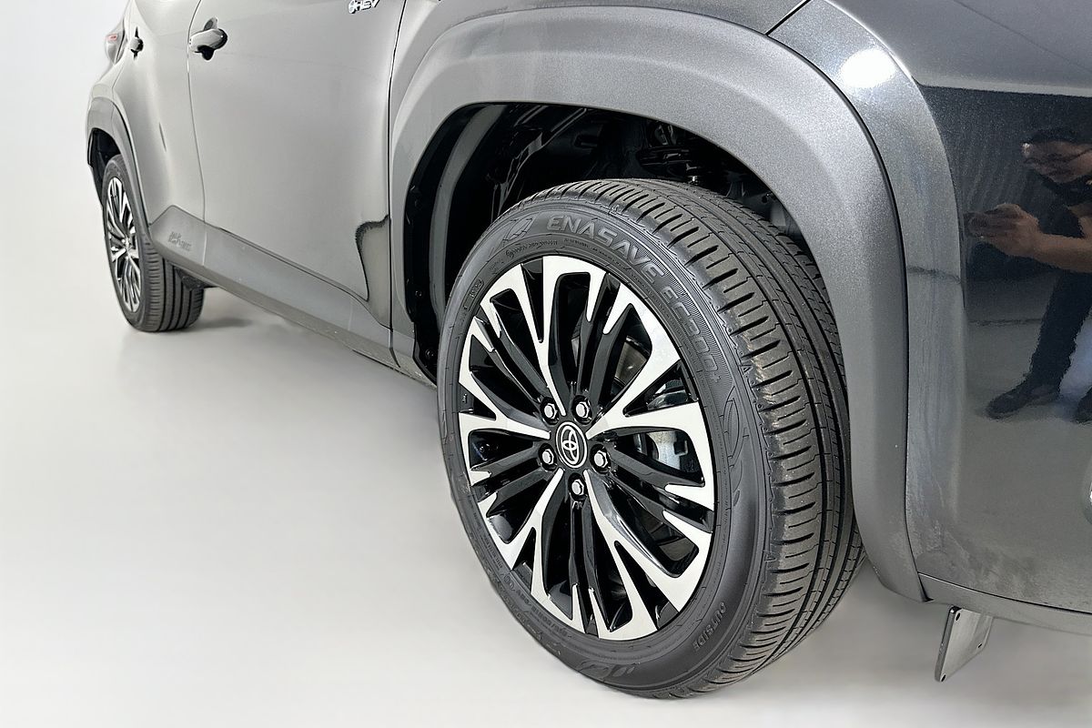 2024 Toyota YARIS CROSS URBAN HYBRID (AWD) MXPJ15R