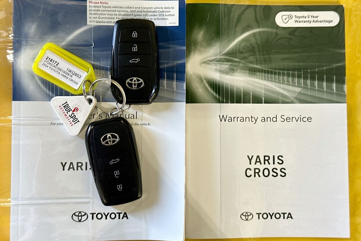 2024 Toyota YARIS CROSS URBAN HYBRID (AWD) MXPJ15R