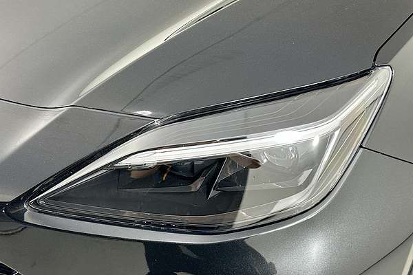 2024 Toyota YARIS CROSS URBAN HYBRID (AWD) MXPJ15R
