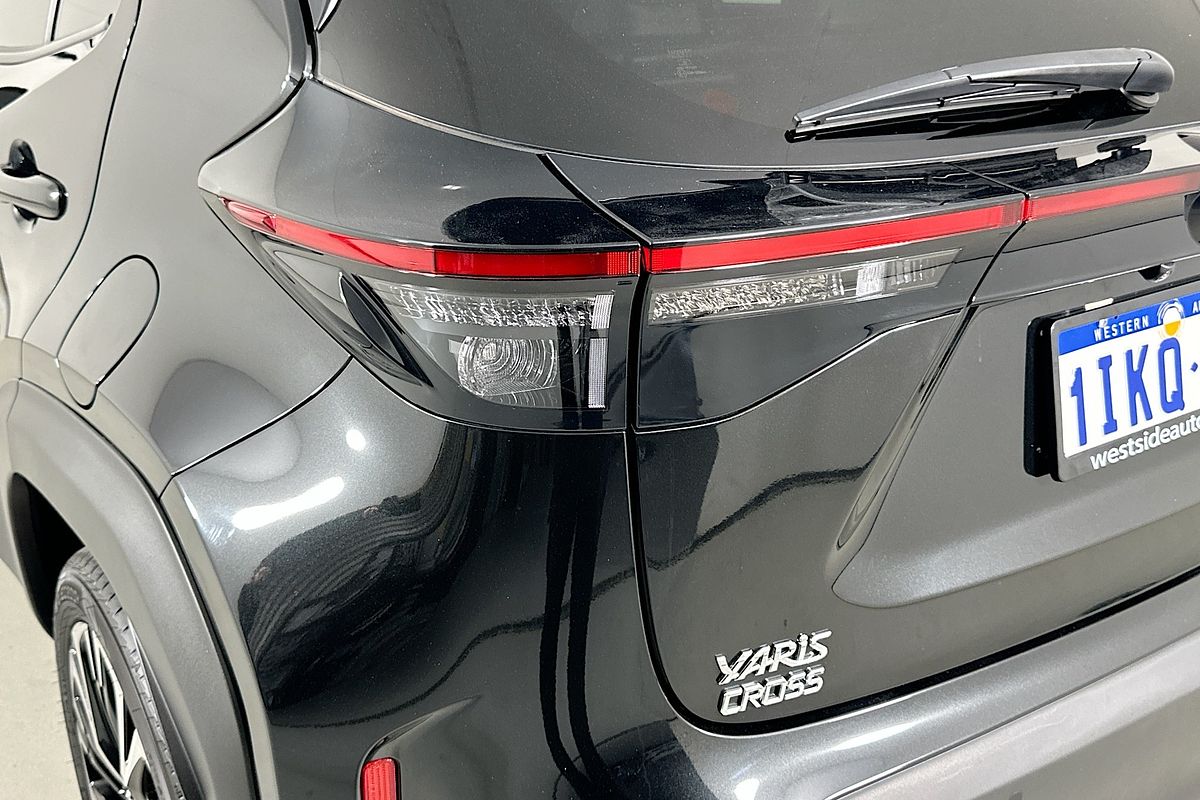2024 Toyota YARIS CROSS URBAN HYBRID (AWD) MXPJ15R