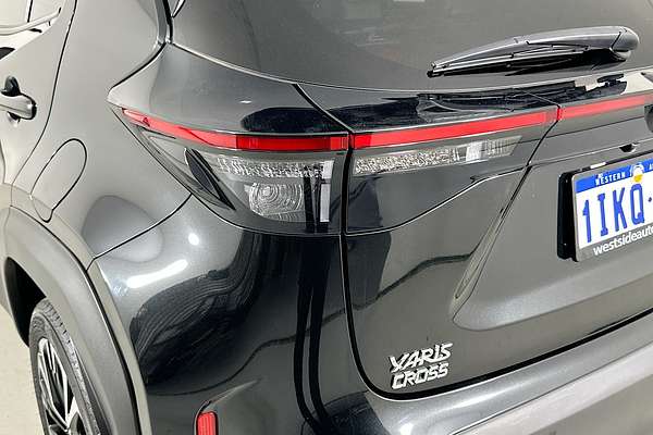 2024 Toyota YARIS CROSS URBAN HYBRID (AWD) MXPJ15R